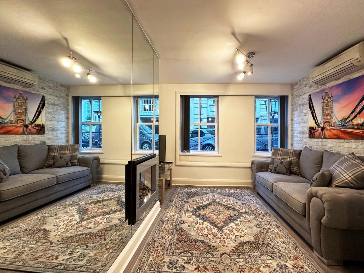 Chic Apartment In Mayfair Londra Exterior foto